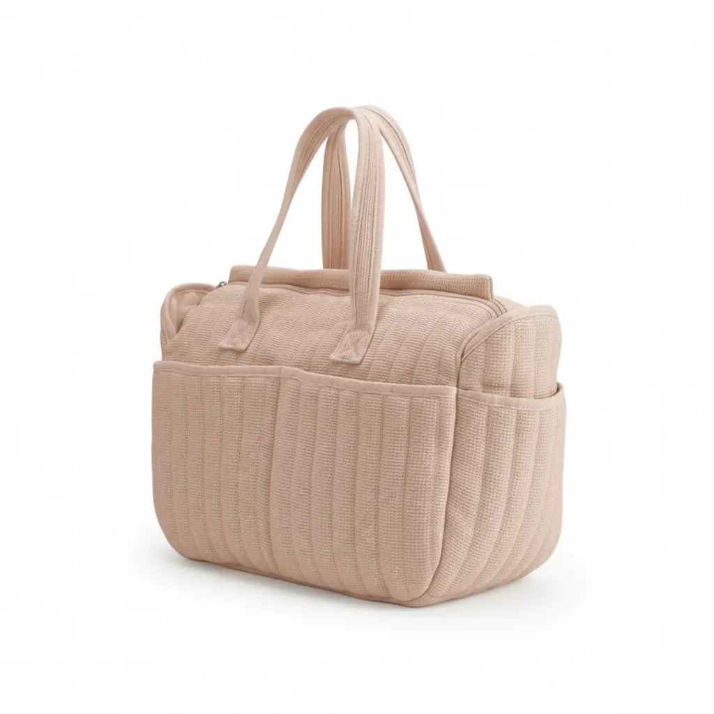 Sac à langer rose maternité - Solide & Imperméable sur fond blanc