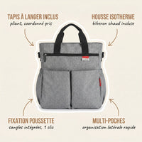 Sac à langer cabas gris chiné avec double poche frontale, housse isotherme biberon, 
tapis à langer pliant et sangles de fixation poussette inclus — infographie 
fonctionnalités produit