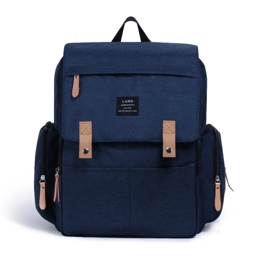 sac_a_dos_a_langer_bleu_nuit_impermeable sur fond blanc