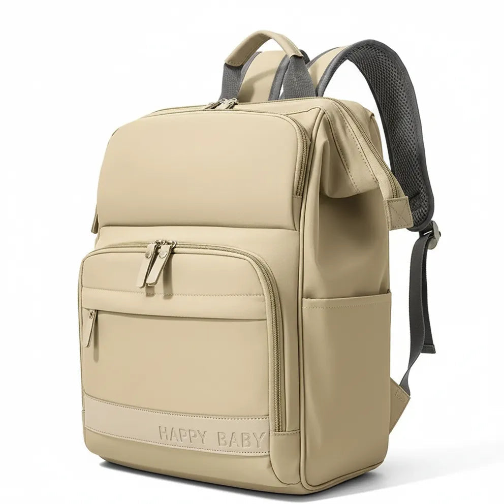 sac à dos à langer kaki sur fond blanc